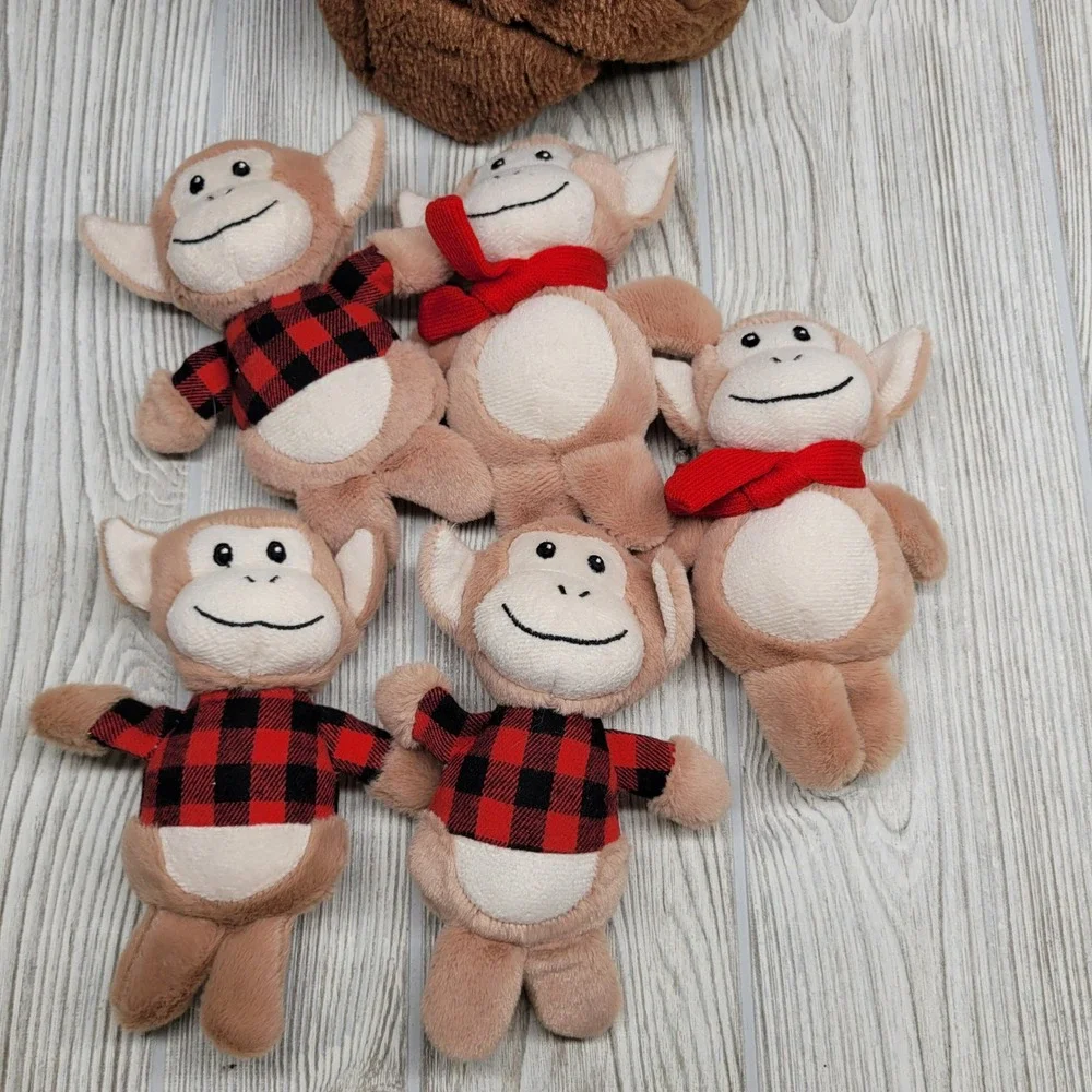 Frisco Holiday Hide and Seek Monkey Christmas Lights Tree Trunk Plush Dog Toy‎